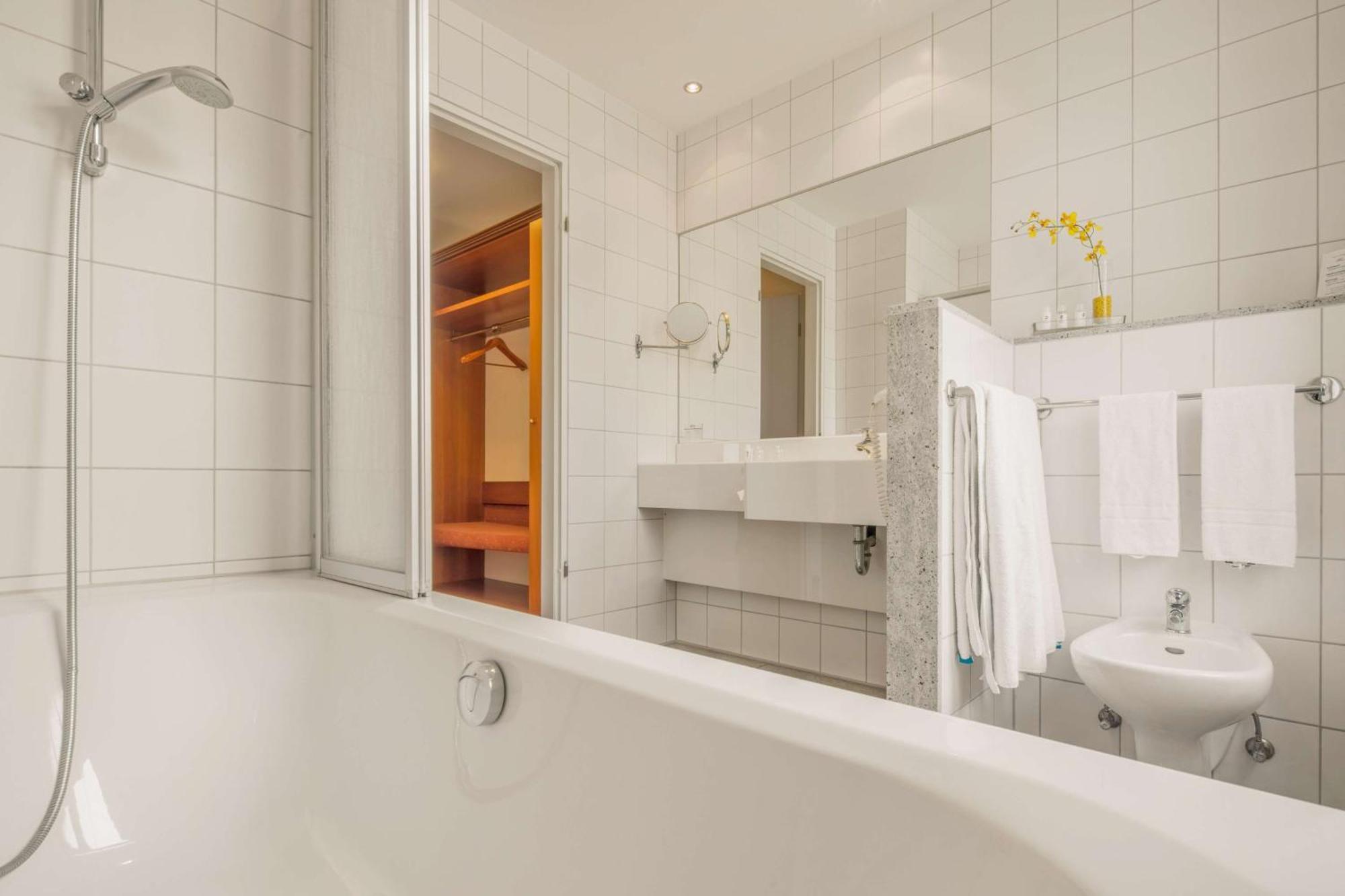 Best Western Plus Hotel Excelsior Ерфурт Екстер'єр фото